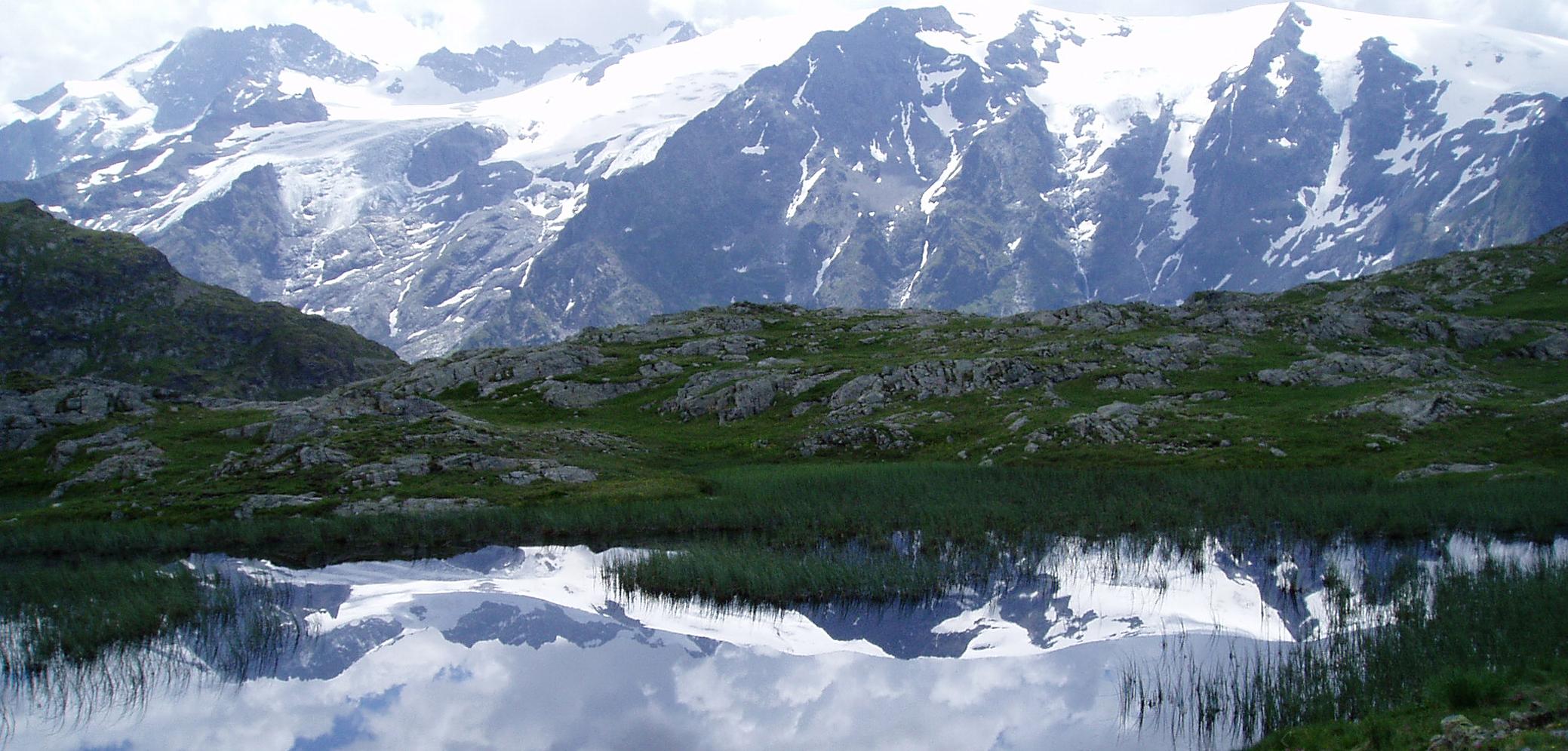 Tourbière et lac de montagne, Oisans, Alpes, Onema