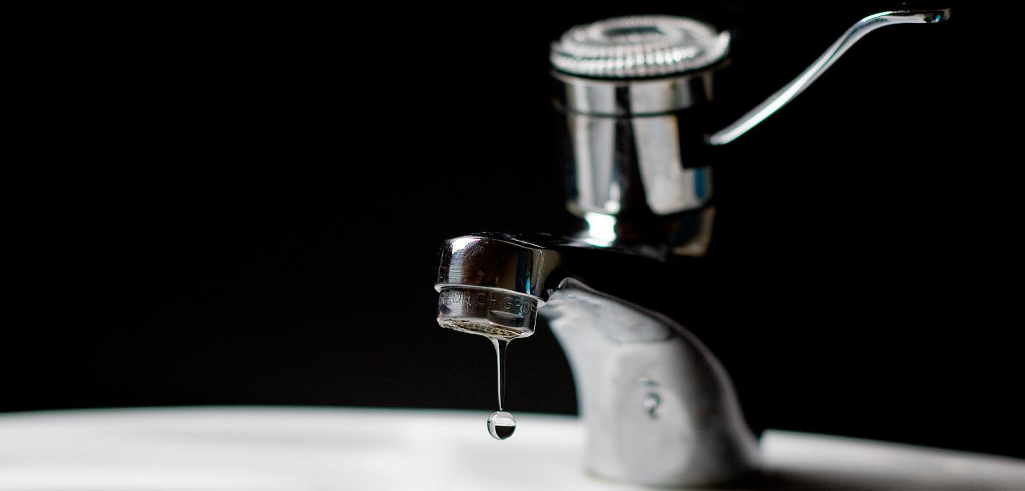 Un robinet qui fuit consomme plusieurs litres d’eau par heure